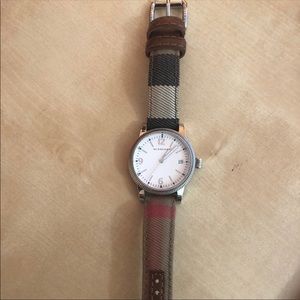Burberry watch. Perfect condition